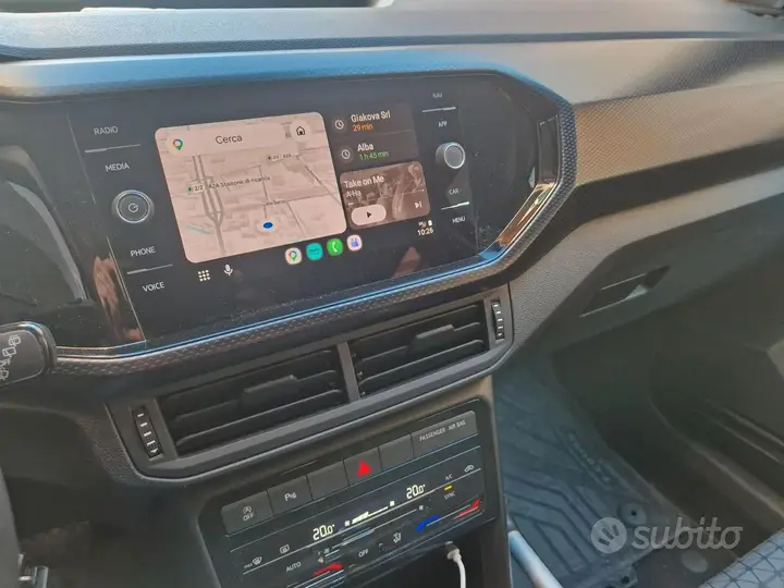 Volkswagen T-Cross 2021 photo 2