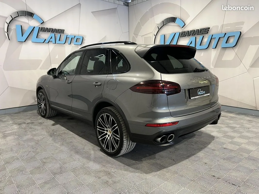 Porsche Cayenne 2016 photo 3