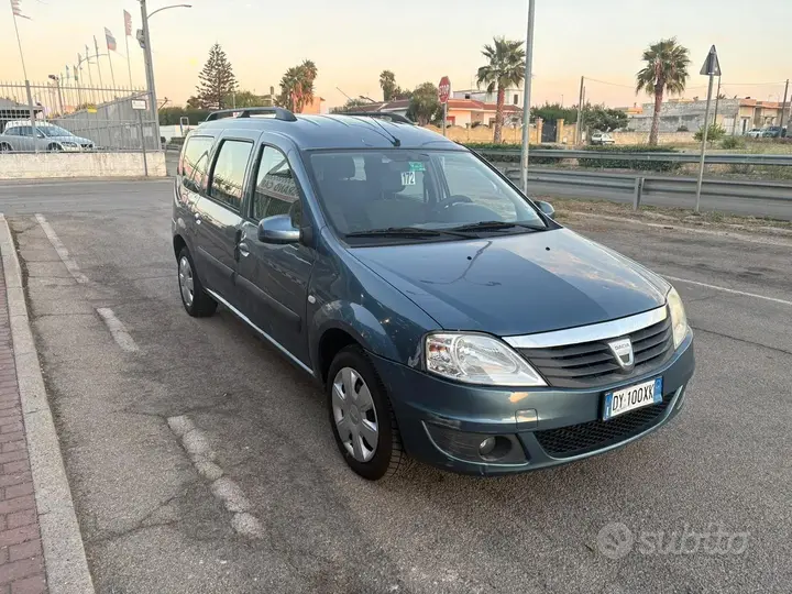 Dacia Logan 2009 photo 3