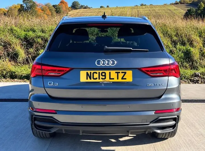 Audi Q3 2019 photo 5