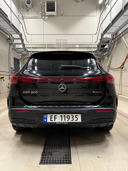 Mercedes-Benz Eqa300 2022 photo 2