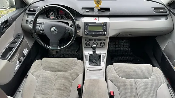 Volkswagen Passat 2006 photo 2