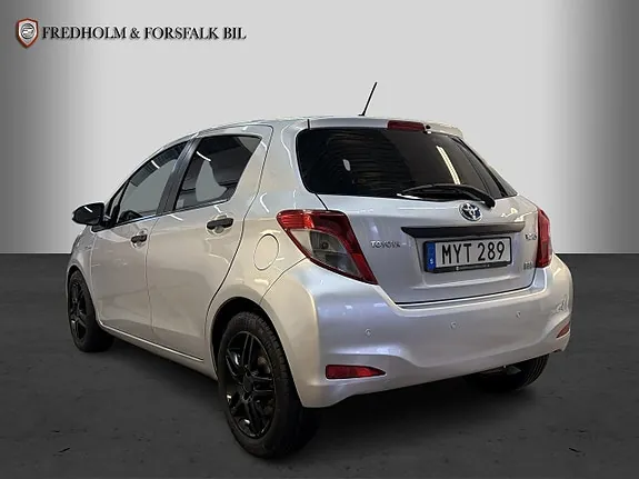 Toyota Yaris 2014 photo 3