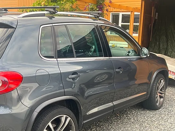 Volkswagen Tiguan 2010 photo 2