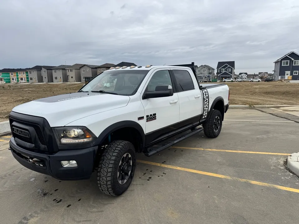 Ram 2500 Power Wagon 2017 photo 2
