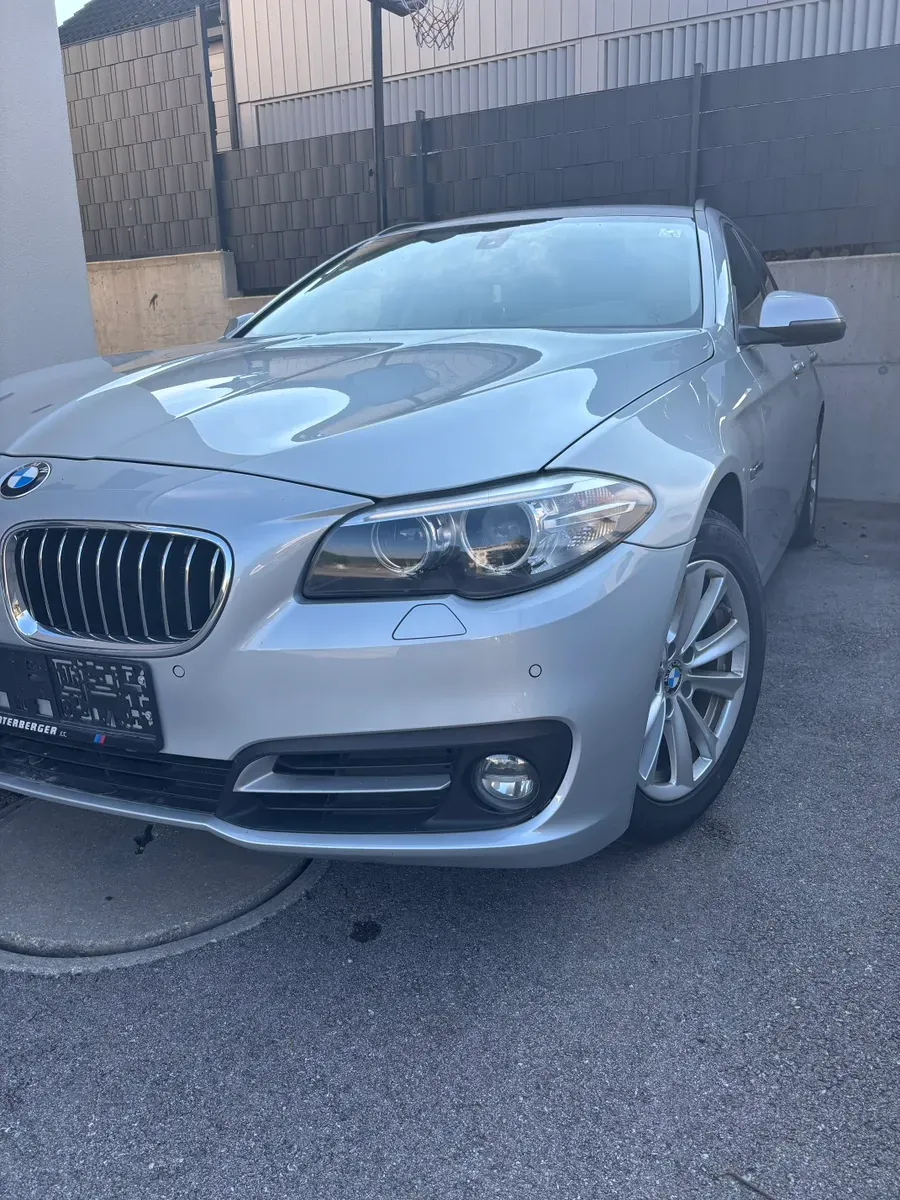 BMW 5 Series 2014 photo 2