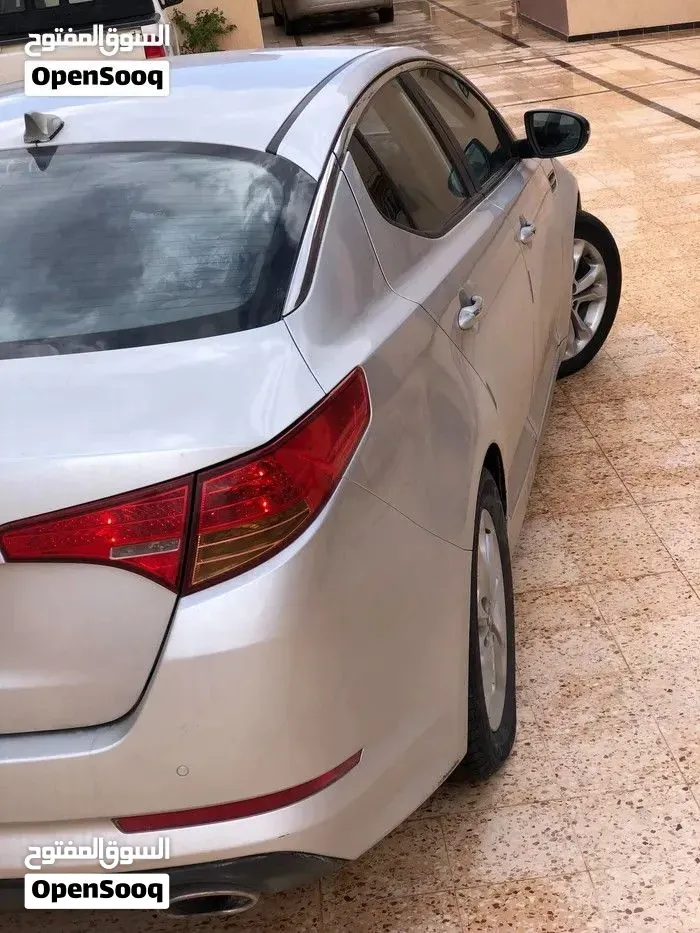 Kia Optima 2011 photo 2