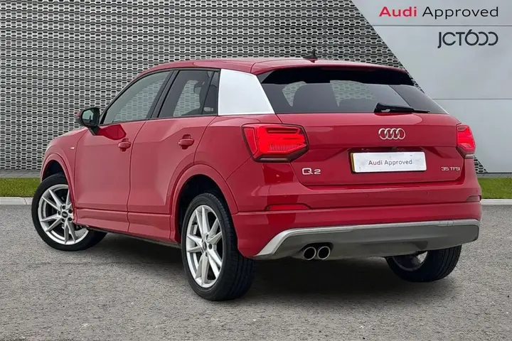 Audi Q2 2021 photo 3