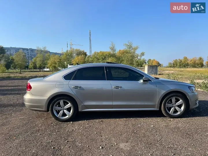 Volkswagen Passat 2013 photo 5