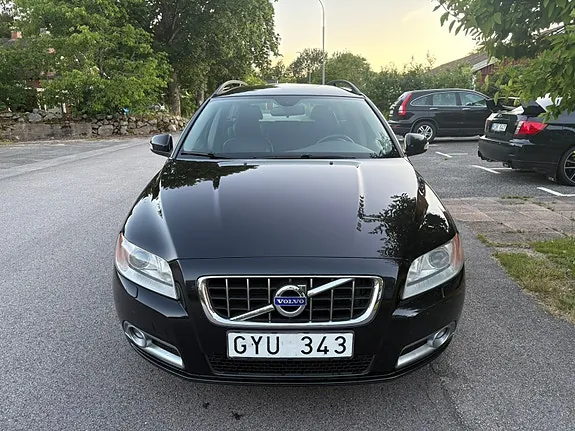 Volvo V70 2011 photo 4