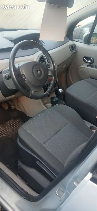 Renault Modus 2004 photo 3