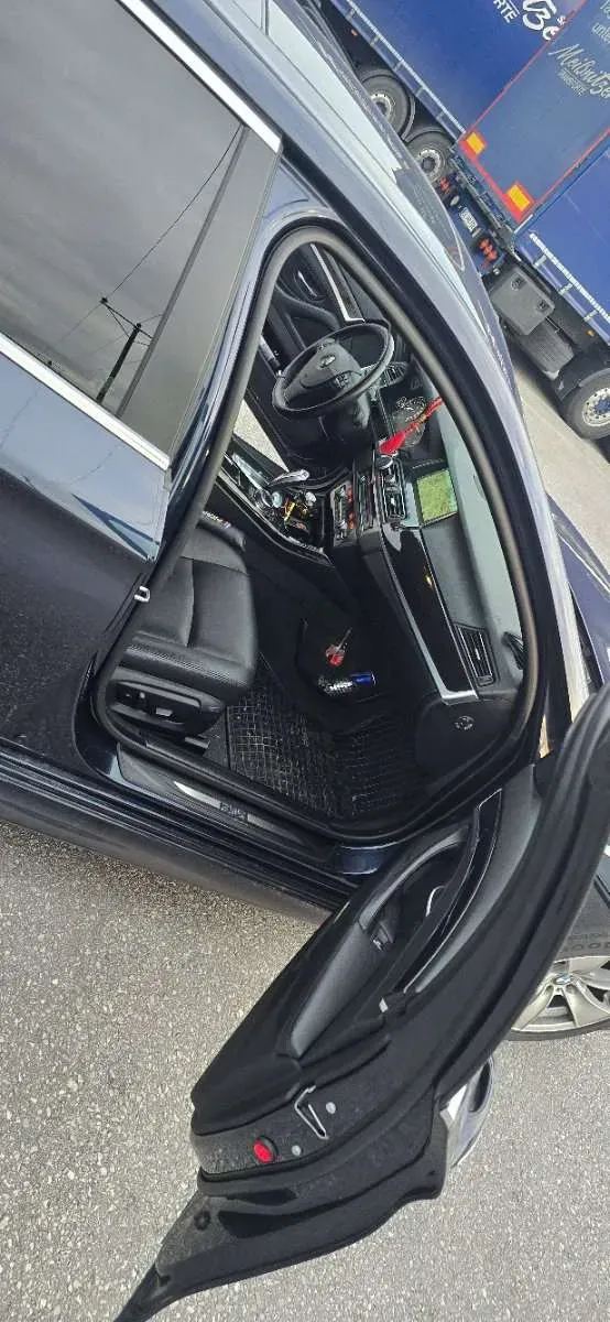 BMW 5 Series 2014 photo 3