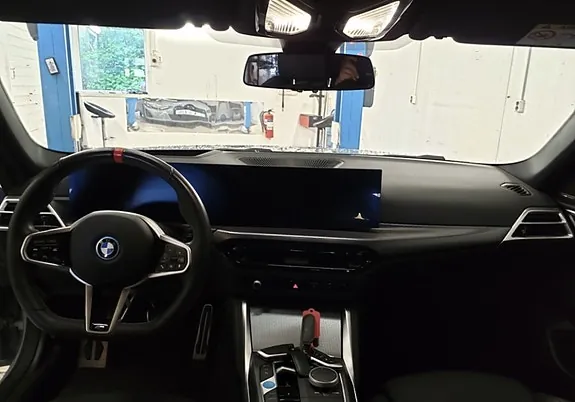 BMW I4 2025 photo 5