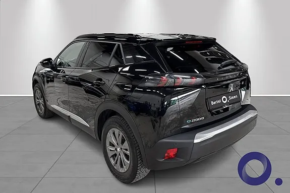 Peugeot E-2008 2023 photo 3