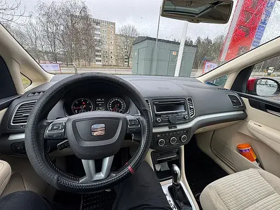 Seat Alhambra 2014 photo 4