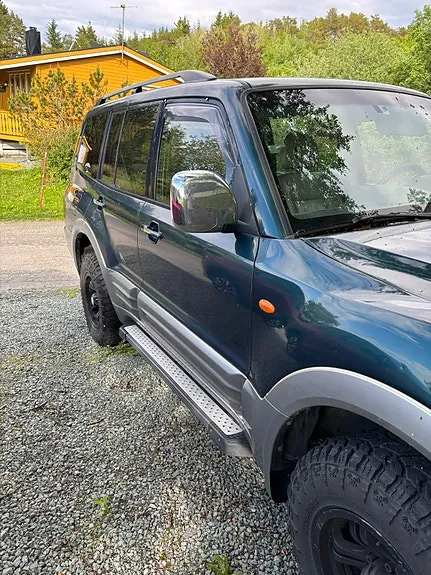 Mitsubishi Pajero 2002 photo 3