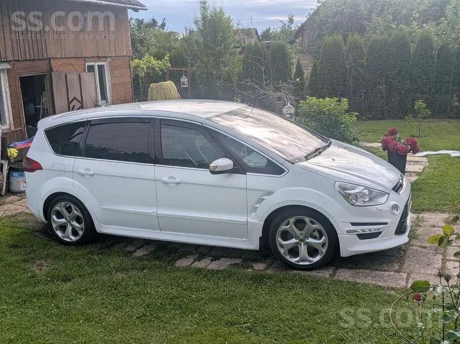 Ford S-Max 2010 photo 2