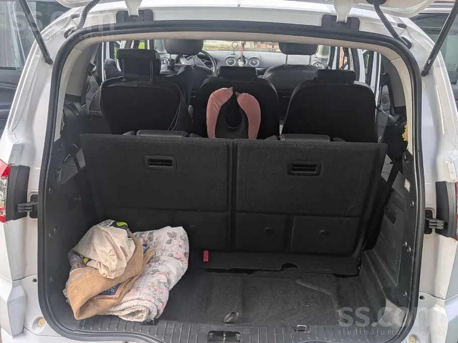 Ford S-Max 2010 photo 5