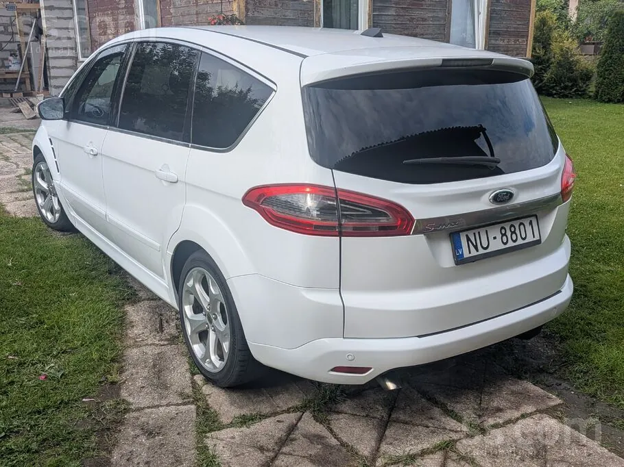 Ford S-Max 2010 photo 4