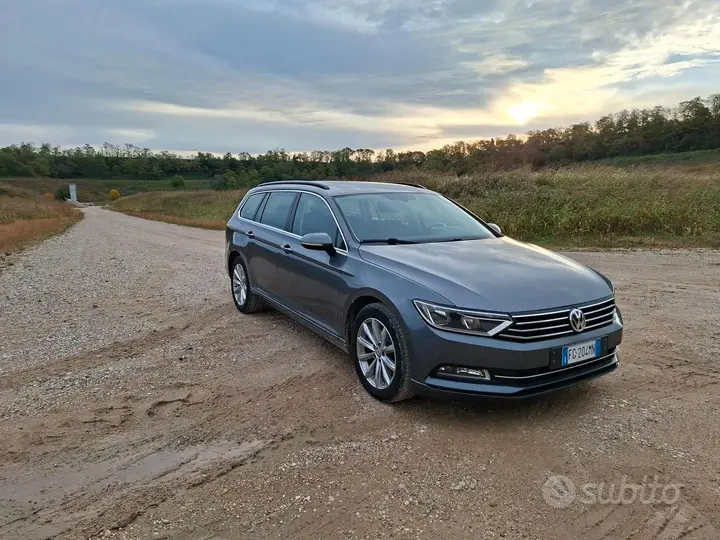 Volkswagen Passat Variant 2016 photo 2