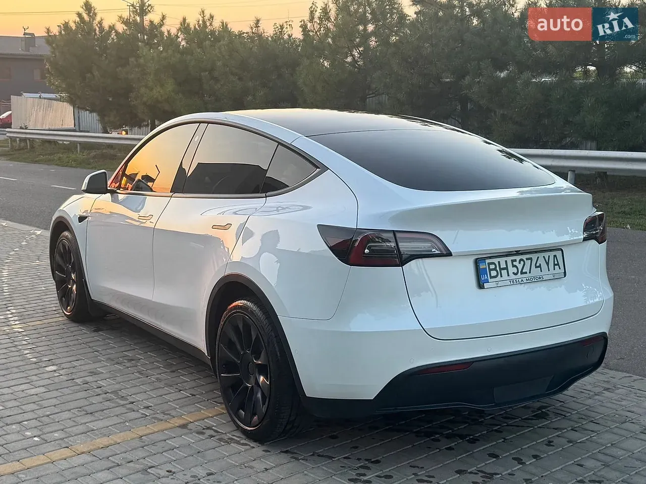 Tesla Model Y 2021 photo 5