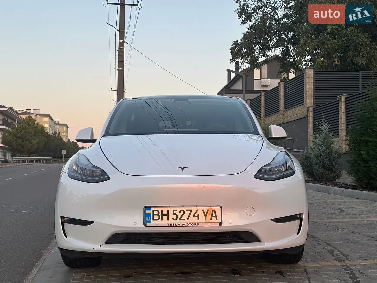 Tesla Model Y 2021 photo 2
