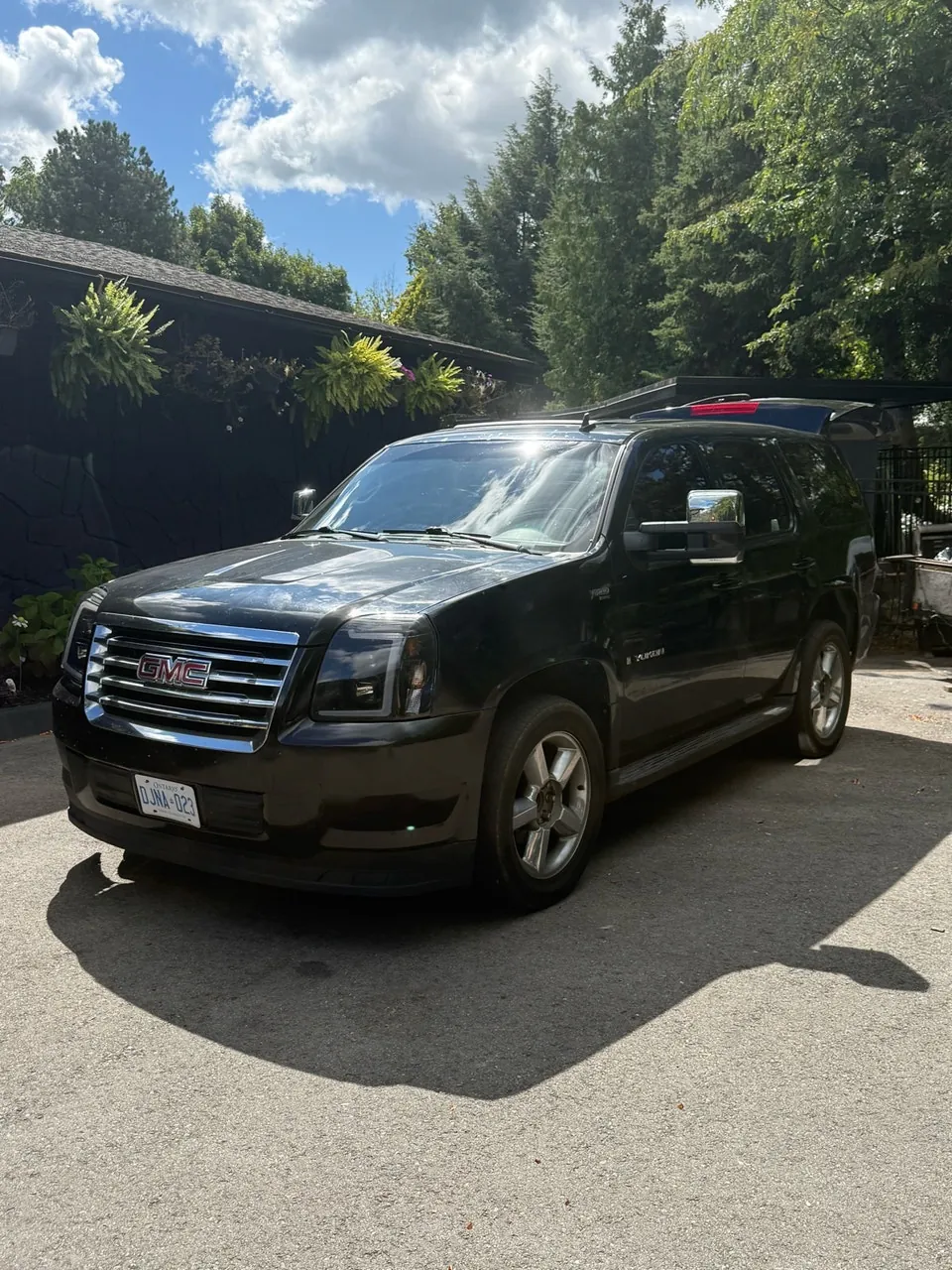 GMC Yukon 2008 photo 2