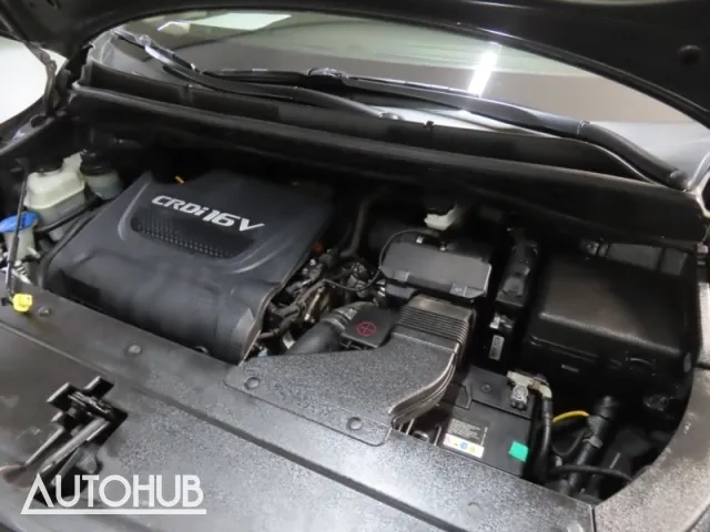 Kia Carnival 2015 photo 5