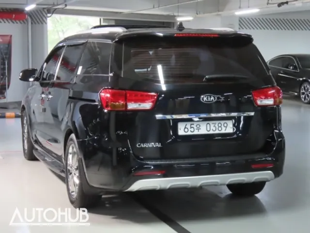 Kia Carnival 2015 photo 4