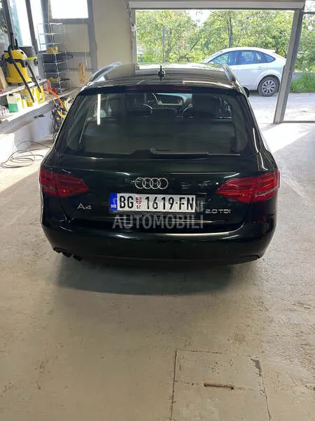 Audi A4 2009 photo 4