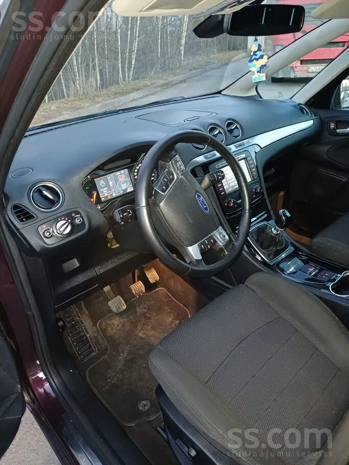 Ford S-Max 2011 photo 5