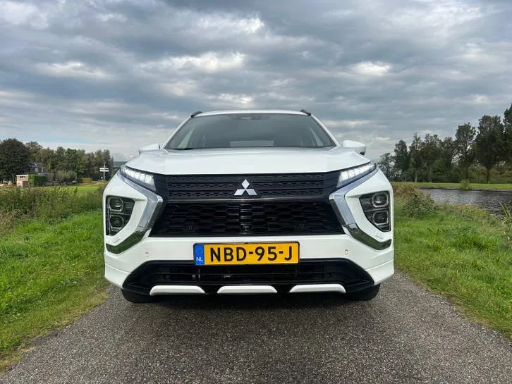 Mitsubishi Eclipse Cross 2024 photo 3