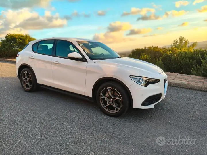 Alfa Romeo Stelvio 2022 photo 5