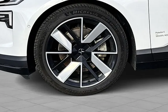 Polestar 4 2026 photo 4