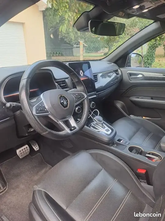 Renault Arkana 2023 photo 3