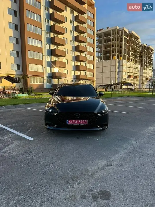 Mazda 3 2024 photo 2