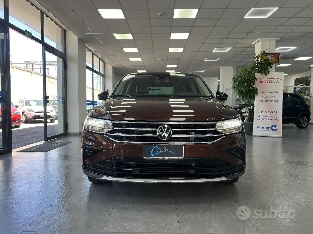 Volkswagen Tiguan 2022 photo 2