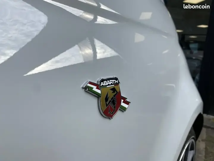 Abarth 500 2022 photo 3