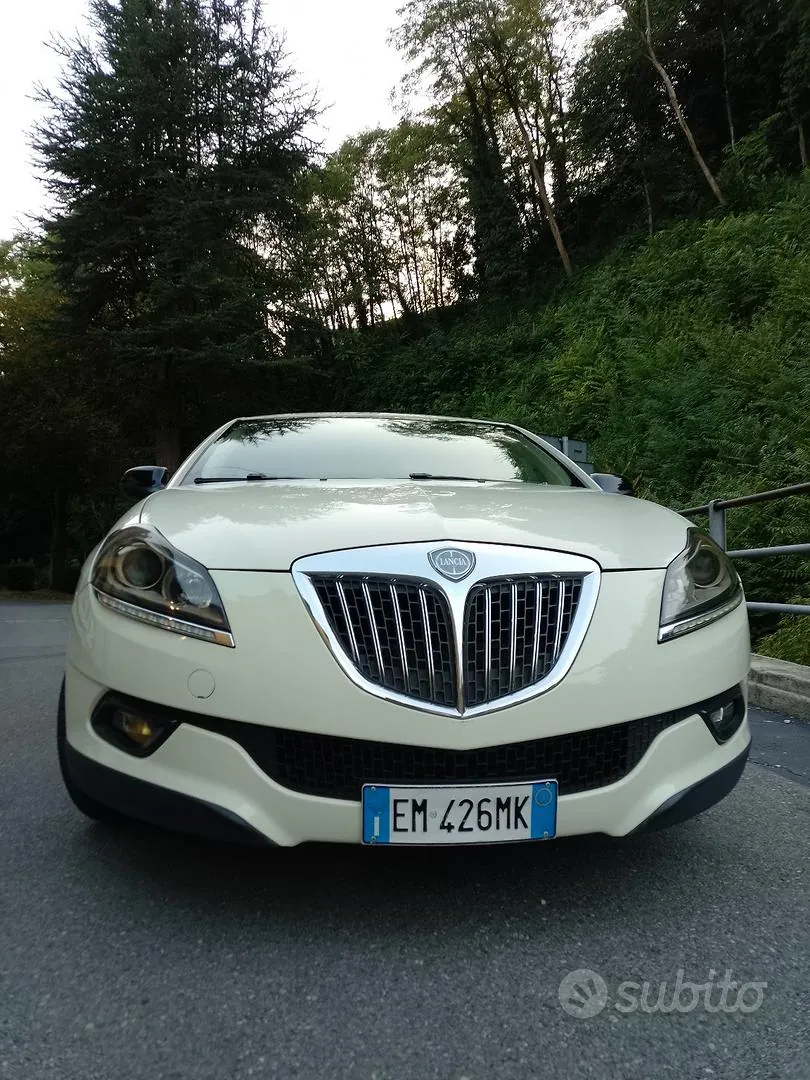 Lancia Delta 2009 photo 2