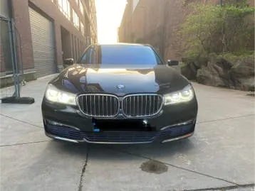 BMW 7 Series 2016 photo 2