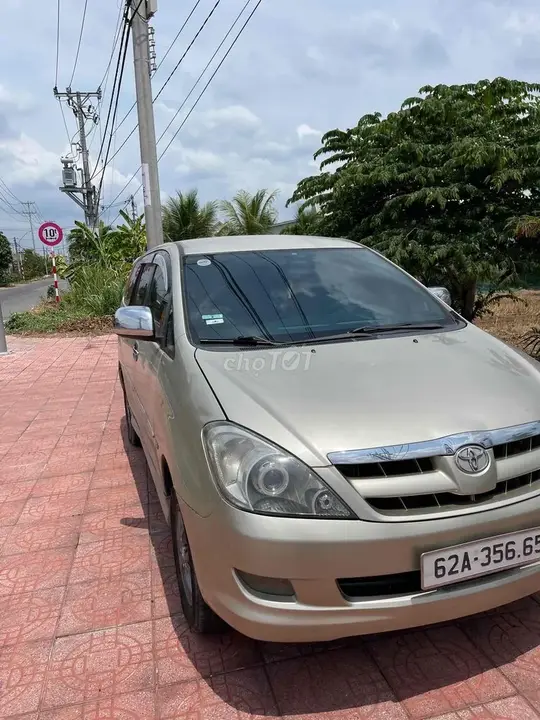 Toyota Innova 2008 photo 4