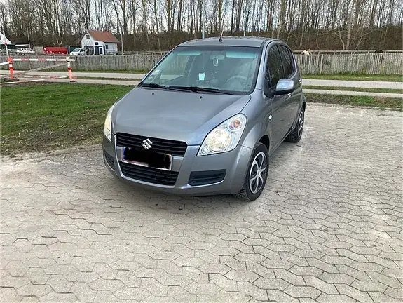 Suzuki Splash 2009 photo 2