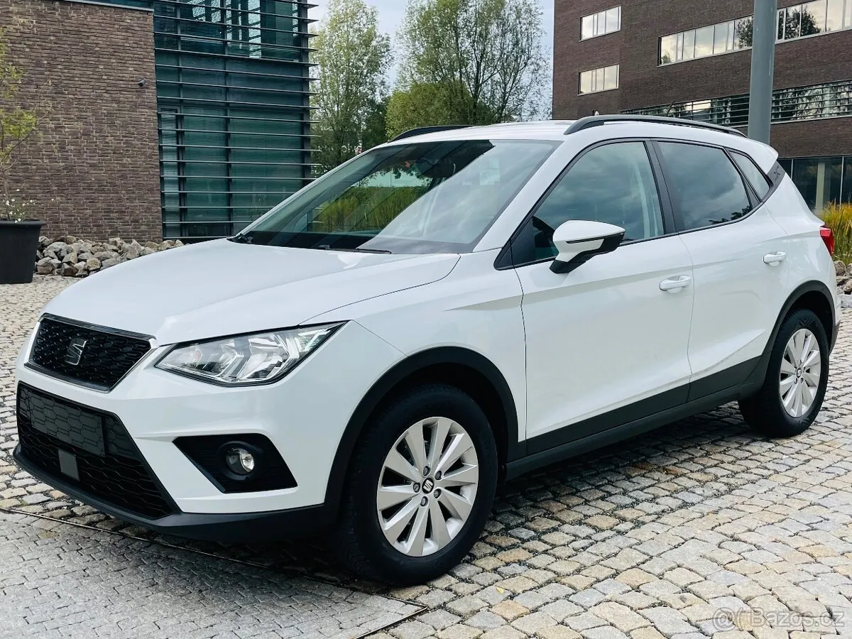 Seat Arona 2018 photo 2