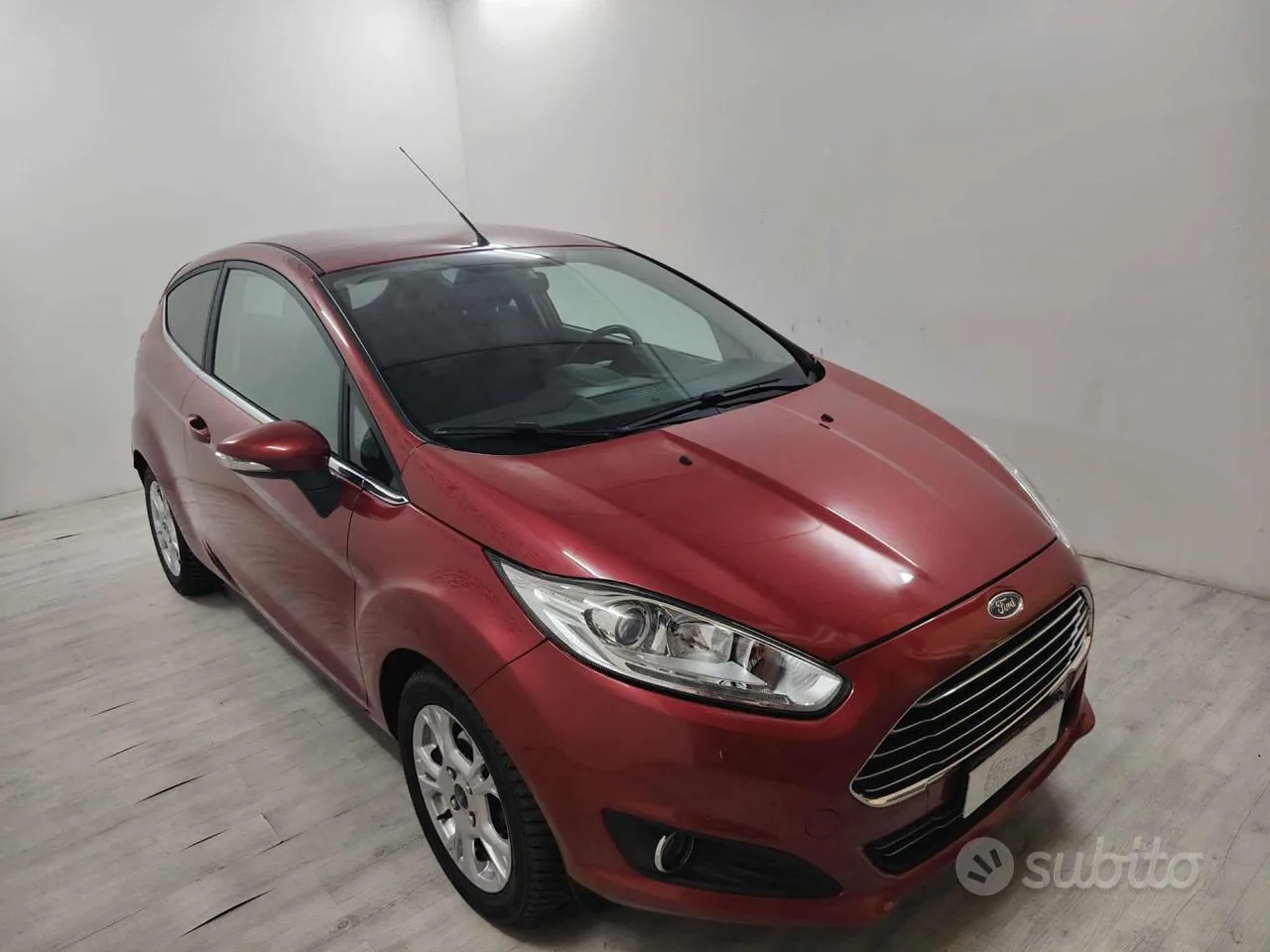 Ford Fiesta 2016 photo 2