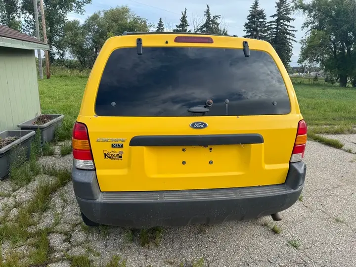 Ford Escape 2003 photo 3
