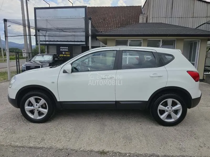 Nissan Qashqai 2010 photo 3