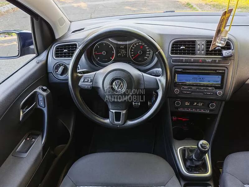 Volkswagen Polo 2011 photo 3