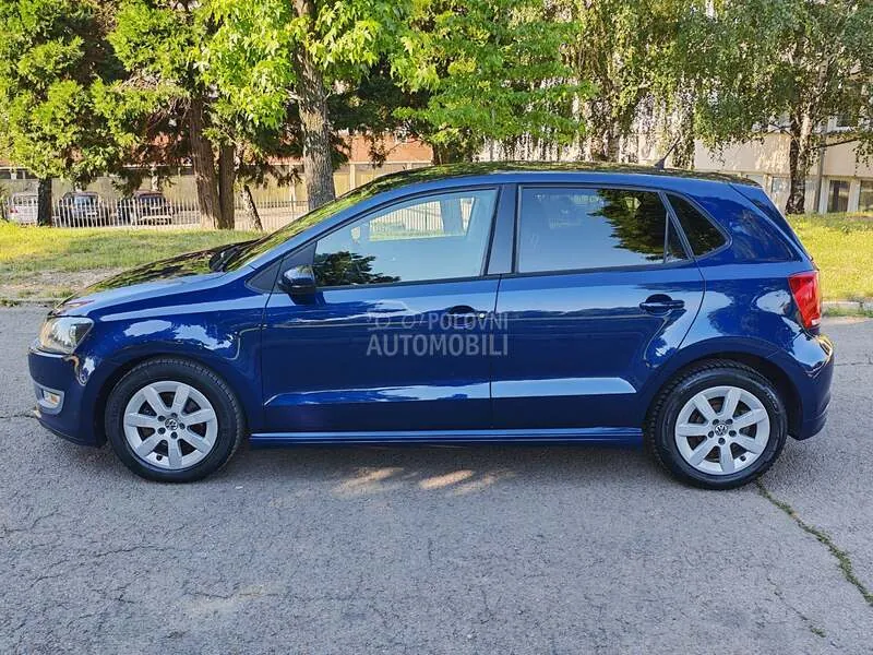 Volkswagen Polo 2011 photo 2