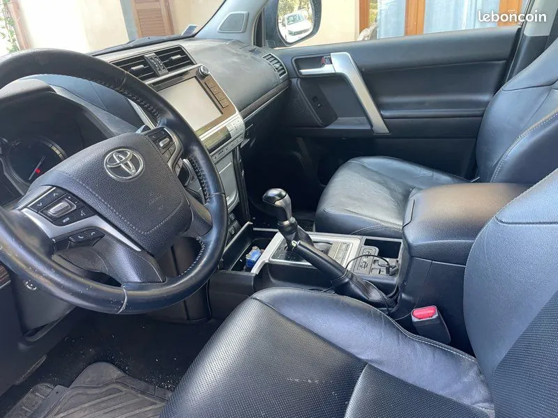 Toyota Land Cruiser 2018 photo 5