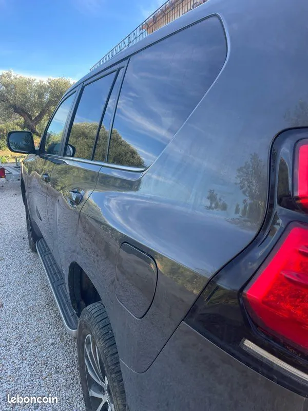 Toyota Land Cruiser 2018 photo 3